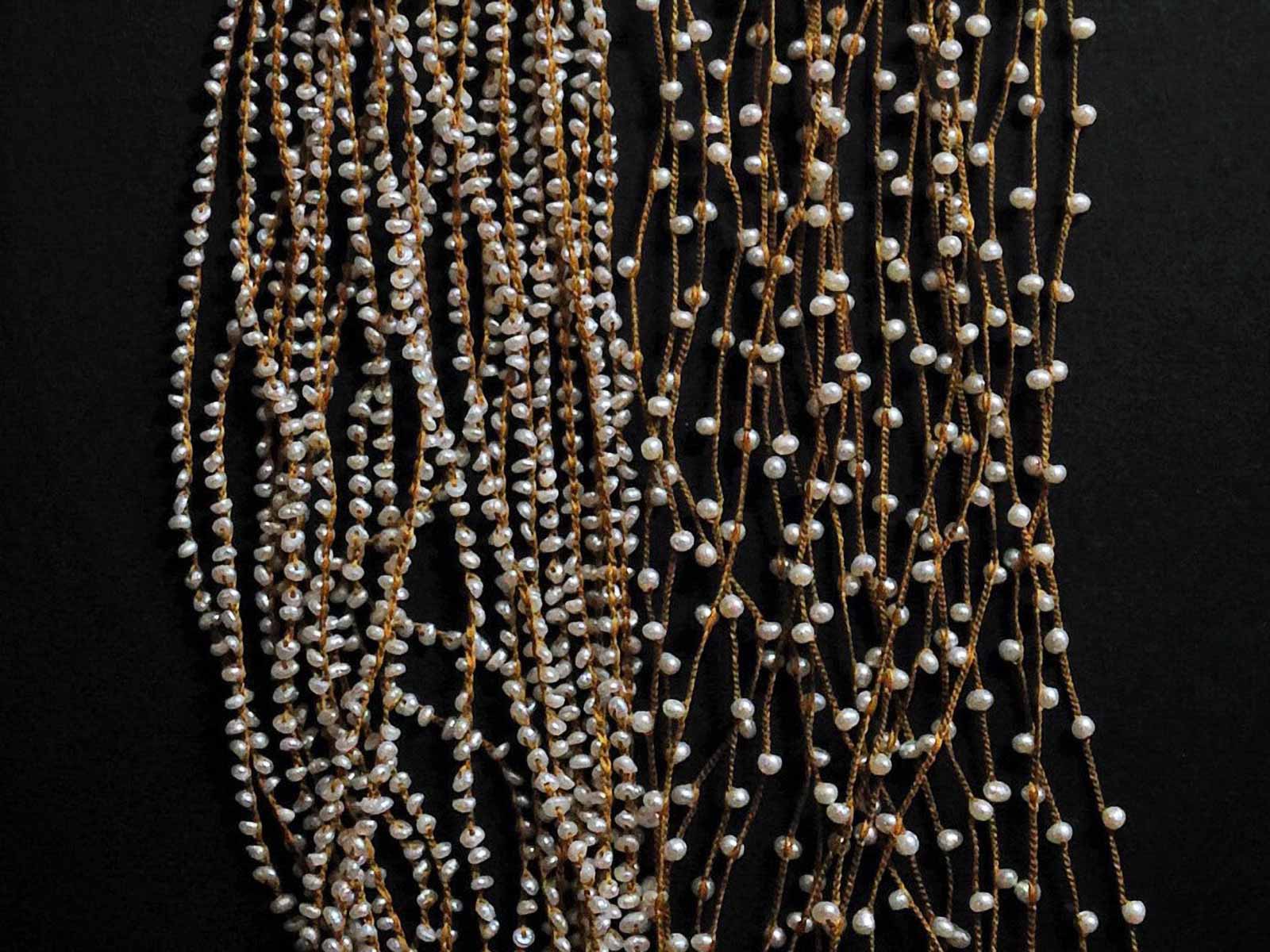 amitoアミトの絹糸のネックレス